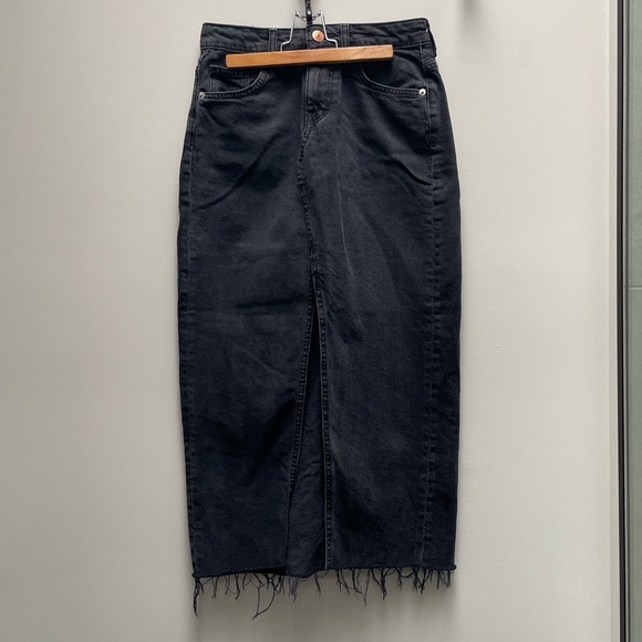 🖤 H&M Black Jean Skirt (Size 2) - Picture 6 of 11